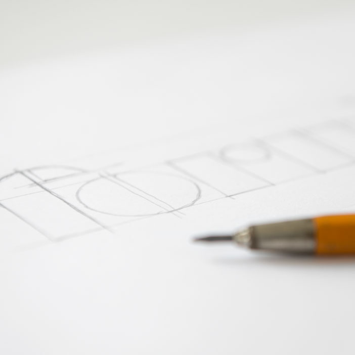 Entstehung eines Logos: Skizzen und Zeichnungen